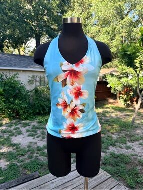 2000s Y2K Shameless Tropical Hawaiian Floral Halter Top